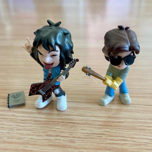 Stranger Things Collectibles - Picture 4 of 9